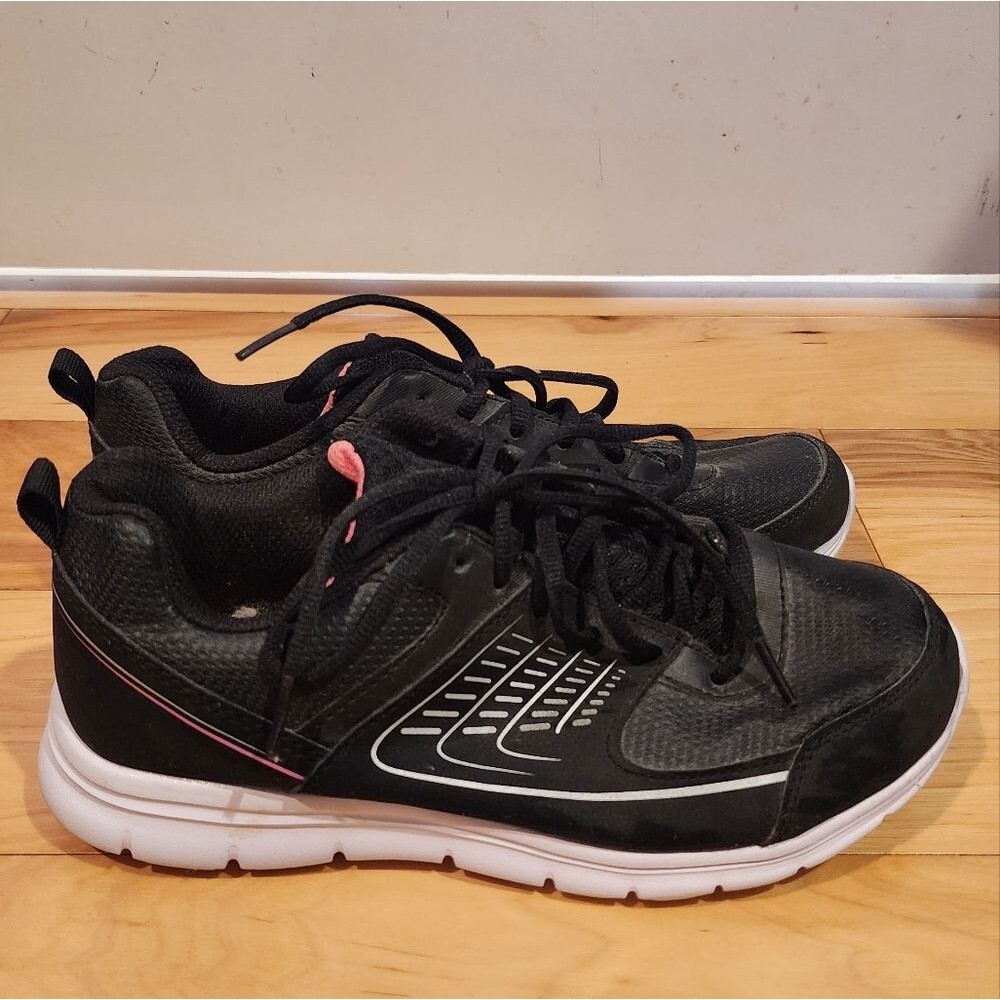 Cross Trekkers Black and Pink Athletic Shoes size 8